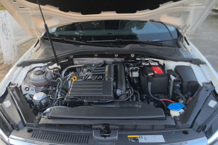 Used Volkswagen Lamando 2021 230TSI DSG Fashion Edition Engine Bay