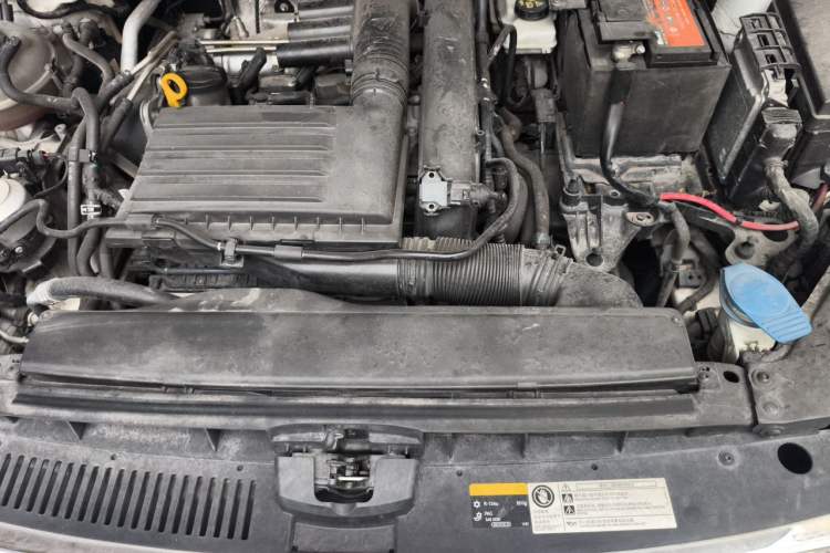 Used Volkswagen Lamando 2021 280TSI DSG Comfort Edition Engine Bay