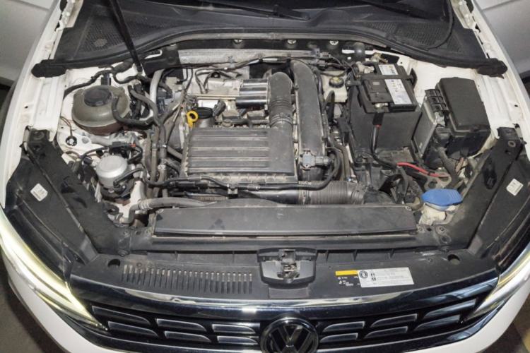 Used Volkswagen Lamando 2021 280TSI DSG Comfort Edition Engine Bay
