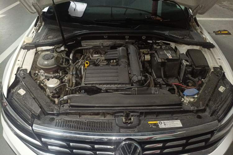 Used Volkswagen Lamando 2021 280TSI DSG Comfort Edition Engine Bay
