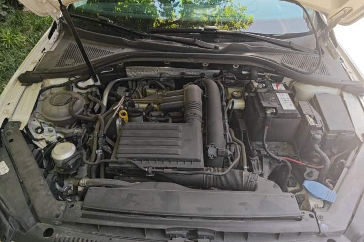 Used Volkswagen Lamando 2021 230TSI DSG Fashion Edition Engine Bay