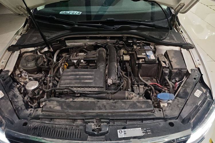 Used Volkswagen Lamando 2021 230TSI DSG Fashion Edition Engine Bay