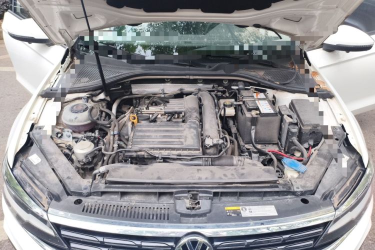 Used Volkswagen Lamando 2021 230TSI DSG Fashion Edition Engine Bay