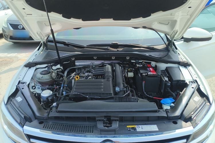 Used Volkswagen Lamando 2021 280TSI DSG Comfort Edition Engine Bay