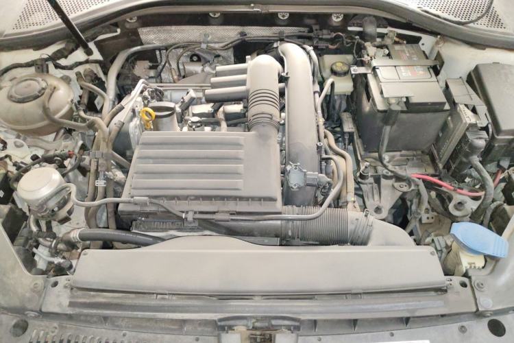Used Volkswagen Lamando 2021 280TSI DSG Comfort Edition Engine Bay