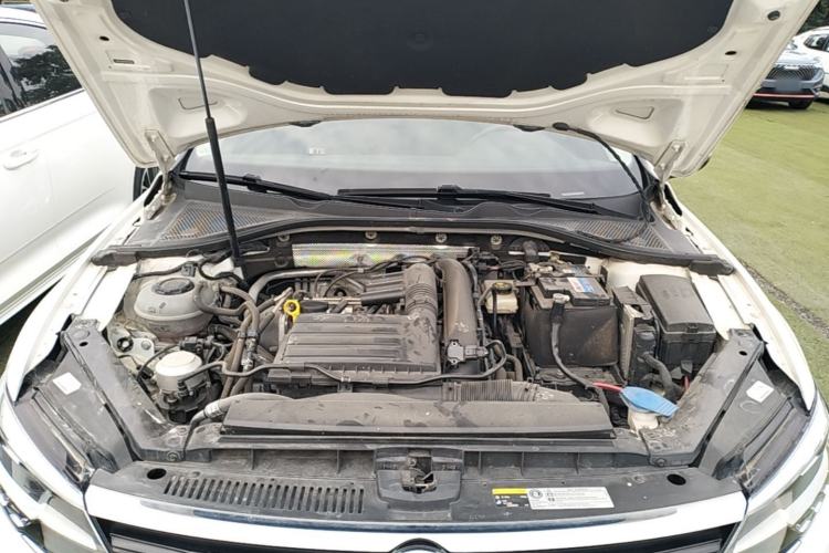 Used Volkswagen Lamando 2021 230TSI DSG Fashion Edition Engine Bay