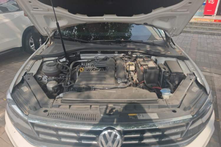 Used Volkswagen Lamando 2021 230TSI DSG Fashion Edition Engine Bay