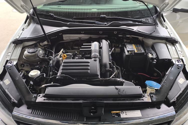 Used Volkswagen Lamando 2021 280TSI DSG Comfort Edition Engine Bay