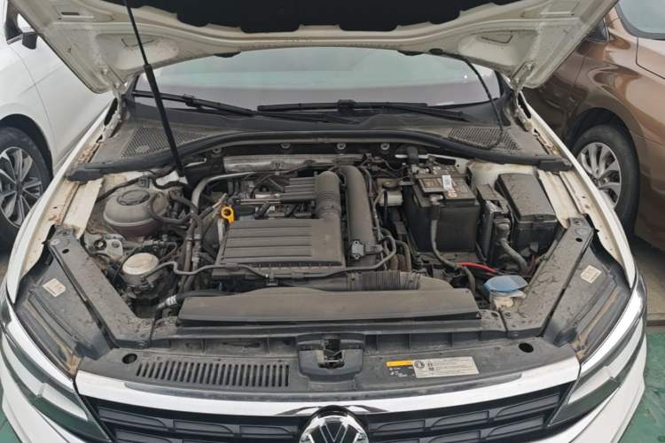 Used Volkswagen Lamando 2021 230TSI DSG Fashion Edition Engine Bay