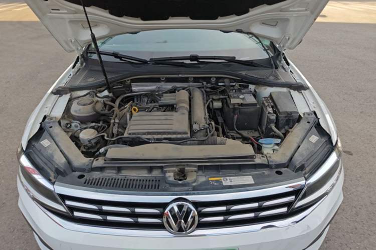Used Volkswagen Lamando 2021 280TSI DSG Comfort Edition Engine Bay
