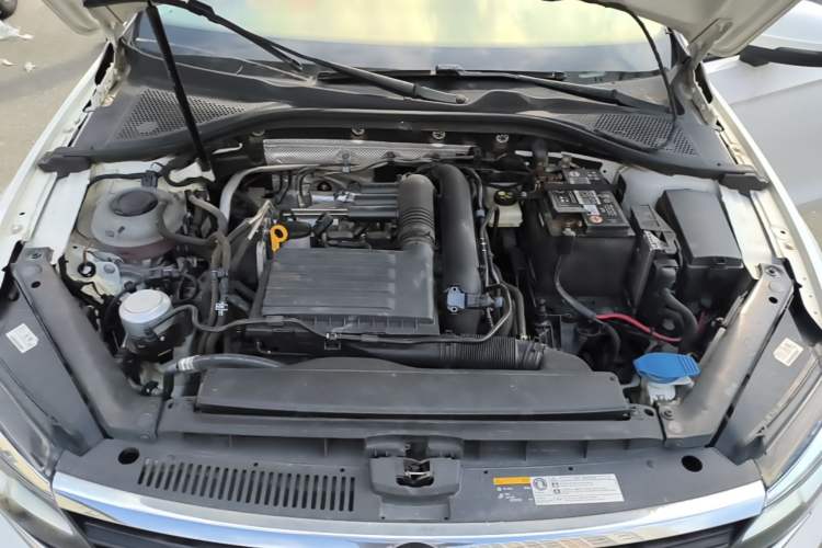 Used Volkswagen Lamando 2021 230TSI DSG Fashion Edition Engine Bay