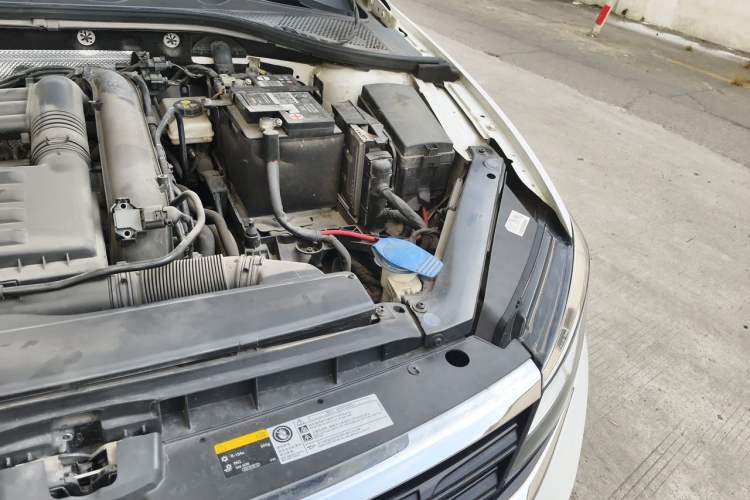 Used Volkswagen Lamando 2021 230TSI DSG Fashion Edition Engine Bay Left