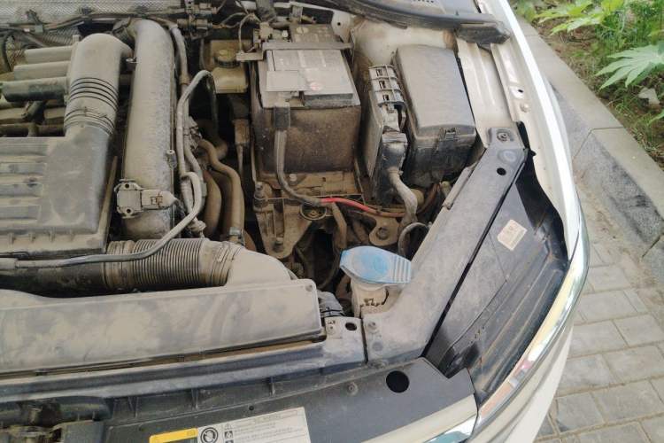 Used Volkswagen Lamando 2021 280TSI DSG Comfort Edition Engine Bay Left