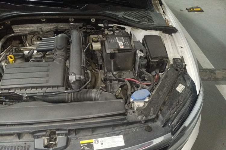 Used Volkswagen Lamando 2021 280TSI DSG Comfort Edition Engine Bay Left