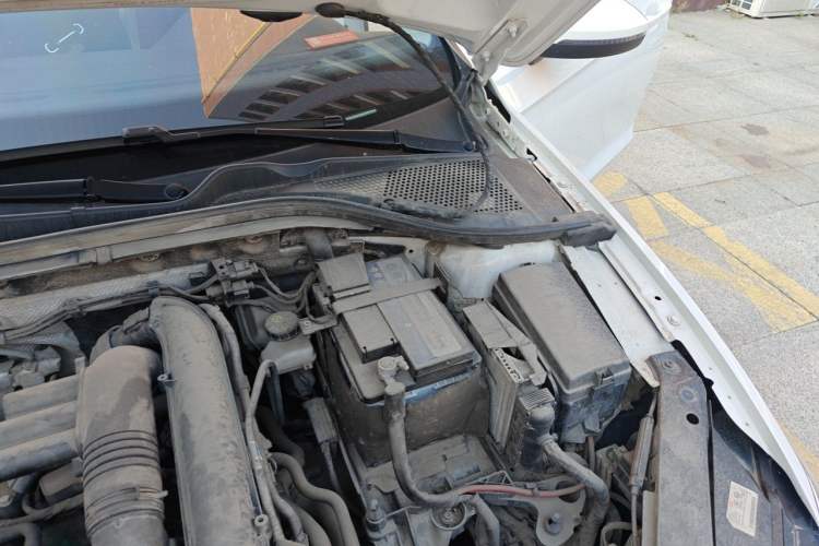 Used Volkswagen Lamando 2021 230TSI DSG Fashion Edition Engine Bay Left