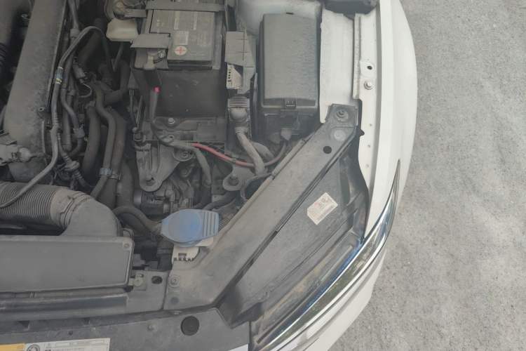 Used Volkswagen Lamando 2021 230TSI DSG Fashion Edition Engine Bay Left