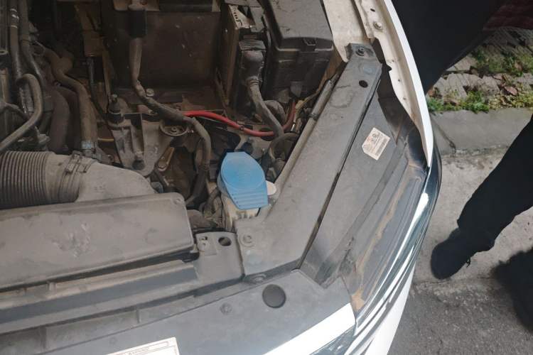 Used Volkswagen Lamando 2021 230TSI DSG Fashion Edition Engine Bay Left