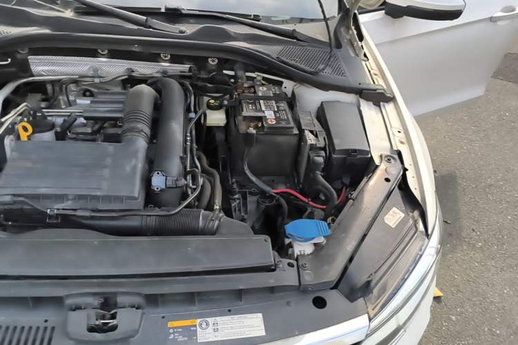 Used Volkswagen Lamando 2021 230TSI DSG Fashion Edition Engine Bay Left