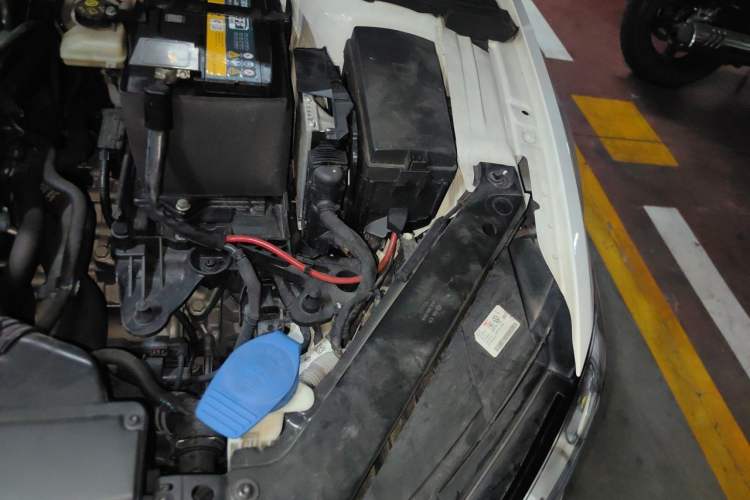 Used Volkswagen Lamando 2021 280TSI DSG Comfort Edition Engine Bay Left