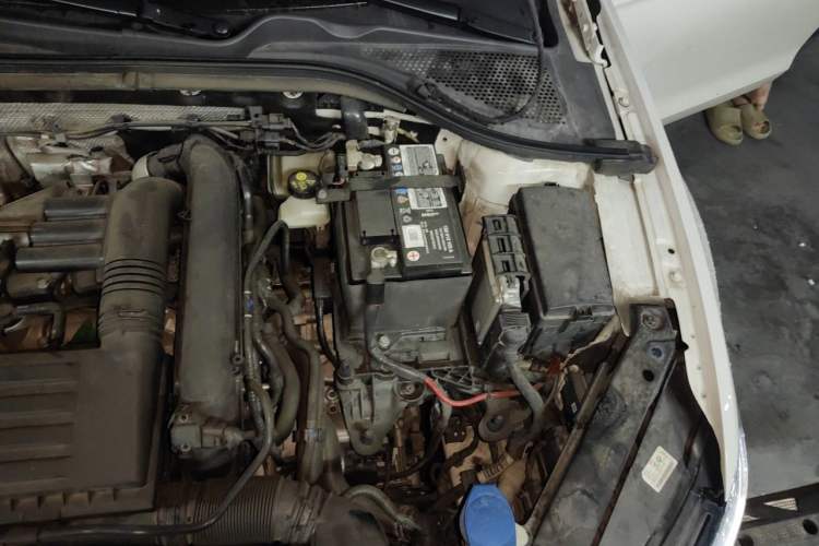 Used Volkswagen Lamando 2021 280TSI DSG Comfort Edition Engine Bay Left