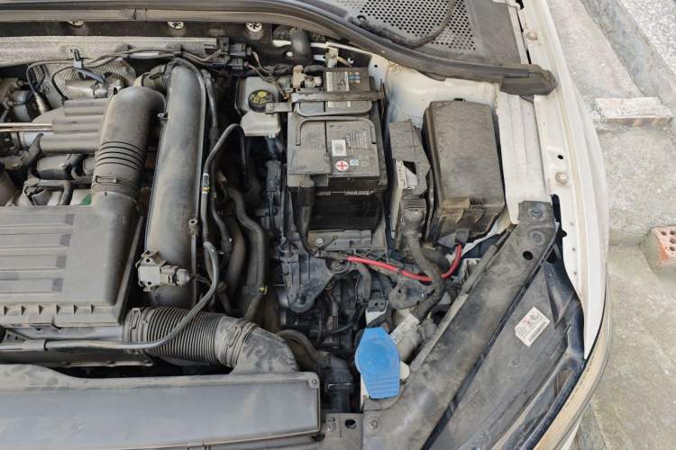 Used Volkswagen Lamando 2021 230TSI DSG Fashion Edition Engine Bay Left