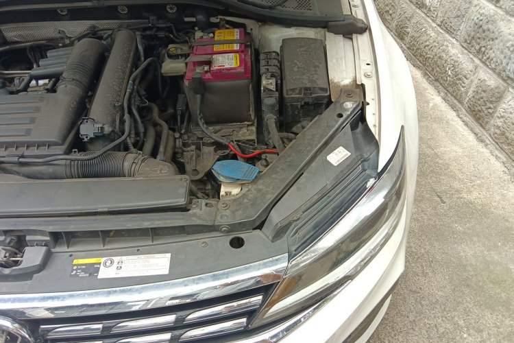 Used Volkswagen Lamando 2021 280TSI DSG Comfort Edition Engine Bay Left
