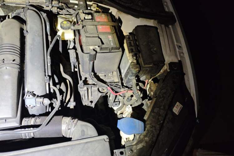 Used Volkswagen Lamando 2021 280TSI DSG Comfort Edition Engine Bay Left