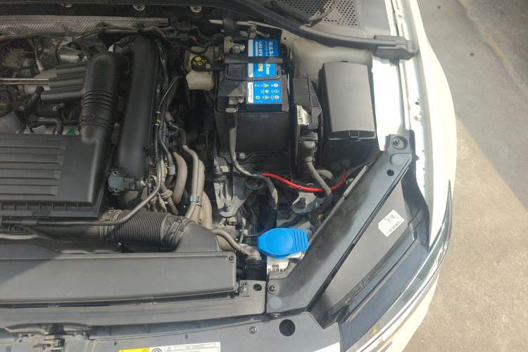 Used Volkswagen Lamando 2021 230TSI DSG Fashion Edition Engine Bay Left