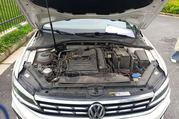 Used Volkswagen Lamando 2021 Facelift 280TSI DSG Comfort Edition (Manual Air Conditioning) Engine Bay