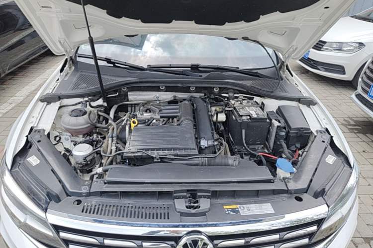 Used Volkswagen Lamando 2021 230TSI DSG Fashion Edition Engine Bay
