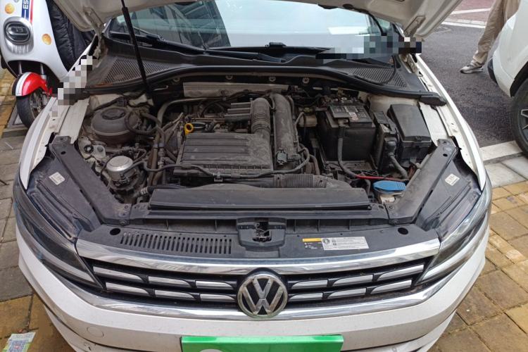 Used Volkswagen Lamando 2021 280TSI DSG Comfort Edition Engine Bay