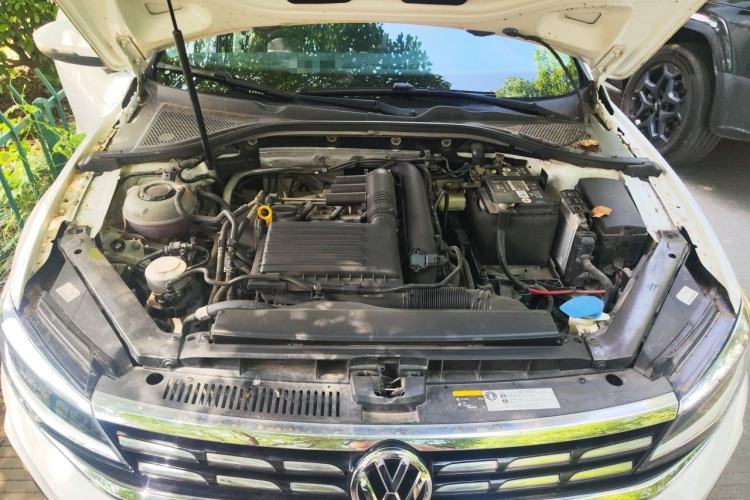 Used Volkswagen Lamando 2021 280TSI DSG Comfort Edition Engine Bay