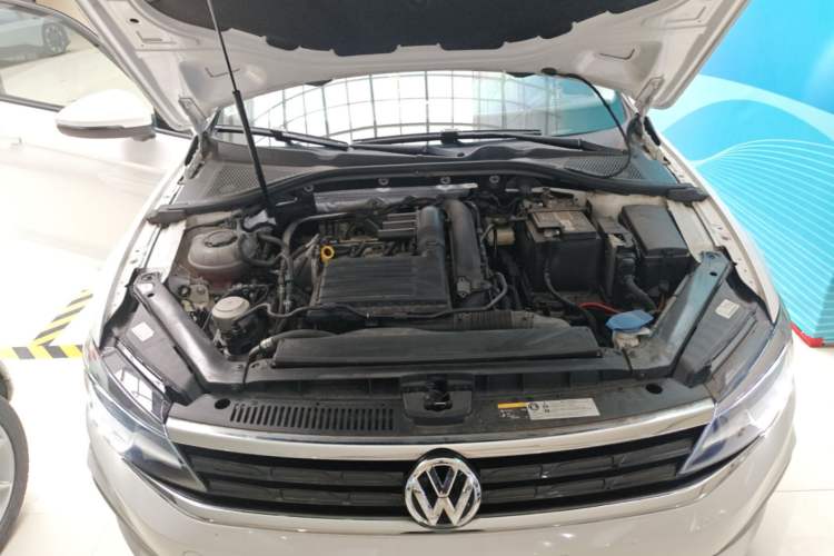 Used Volkswagen Lamando 2021 230TSI DSG Fashion Edition Engine Bay