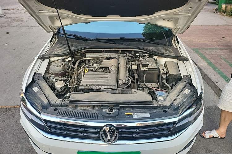 Used Volkswagen Lamando 2021 230TSI DSG Fashion Edition Engine Bay