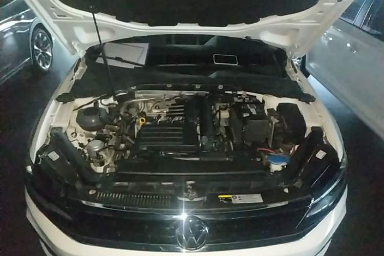 Used Volkswagen Lamando 2021 230TSI DSG Fashion Edition Engine Bay