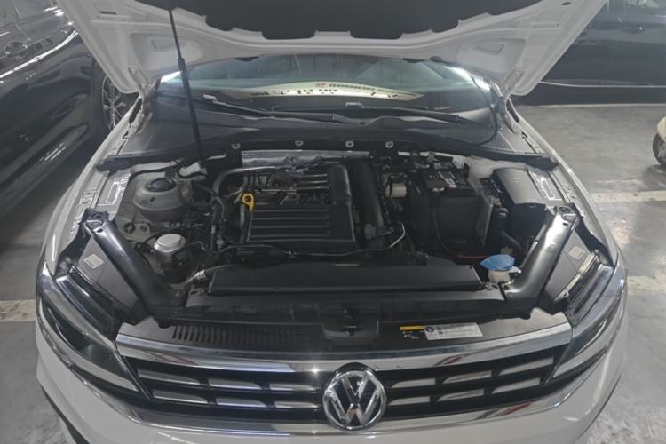 Used Volkswagen Lamando 2021 280TSI DSG Comfort Edition Engine Bay