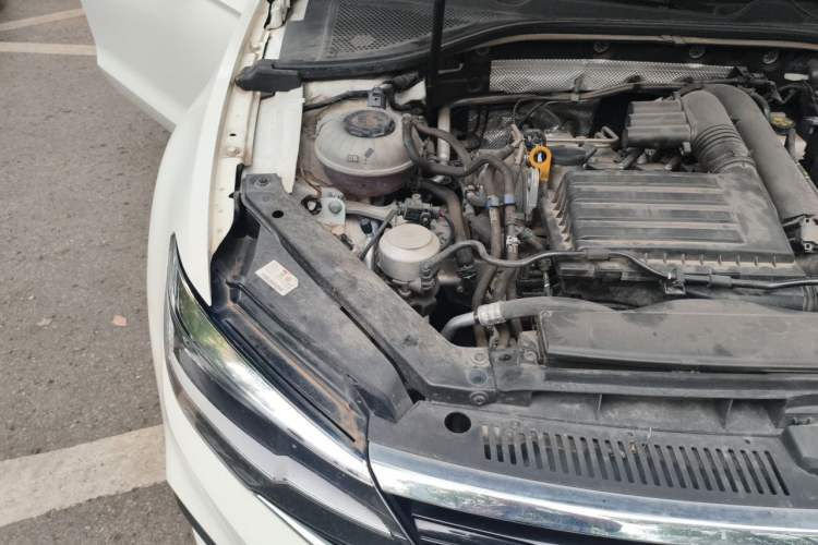 Used Volkswagen Lamando 2021 230TSI DSG Fashion Edition Engine Bay Right