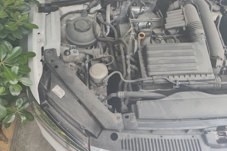 Used Volkswagen Lamando 2021 230TSI DSG Fashion Edition Engine Bay Right