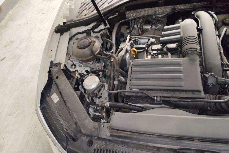 Used Volkswagen Lamando 2021 280TSI DSG Comfort Edition Engine Bay Right