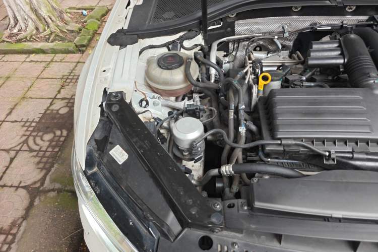 Used Volkswagen Lamando 2021 280TSI DSG Luxury Phantom Edition Engine Bay Right