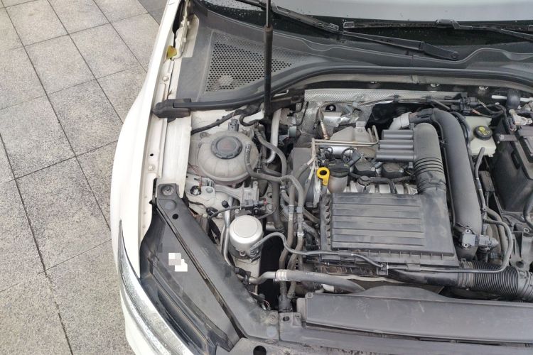 Used Volkswagen Lamando 2021 280TSI DSG Comfort Edition Engine Bay Right