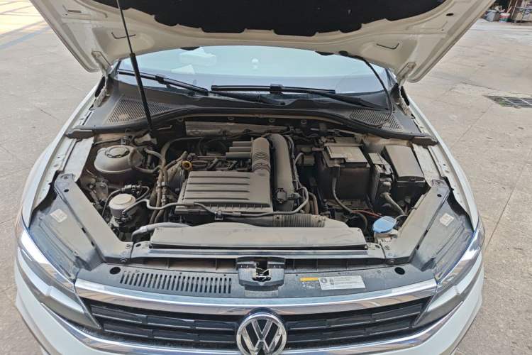 Used Volkswagen Lamando 2021 230TSI DSG Fashion Edition Engine Bay