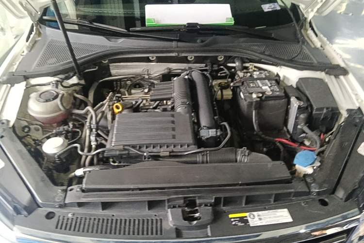 Used Volkswagen Lamando 2021 230TSI DSG Fashion Edition Engine Bay