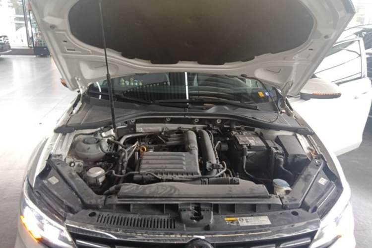 Used Volkswagen Lamando 2021 Revised Version 280TSI DSG Comfort Edition Engine Bay