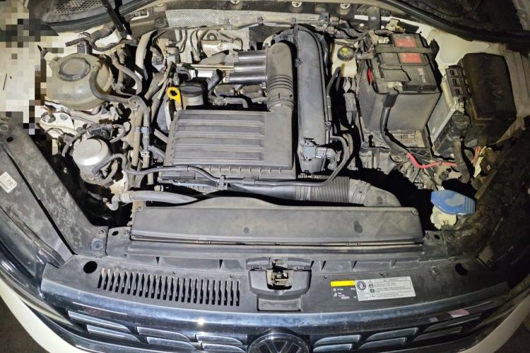 Used Volkswagen Lamando 2021 280TSI DSG Comfort Edition Engine Bay