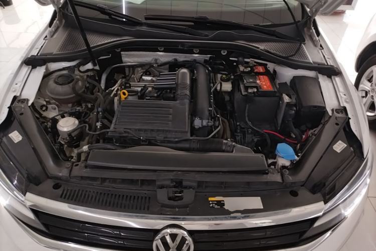 Used Volkswagen Lamando 2021 230TSI DSG Fashion Edition Engine Bay