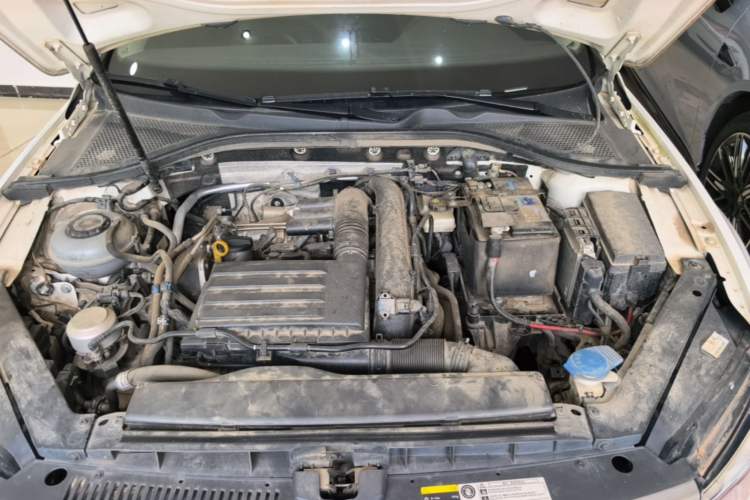 Used Volkswagen Lamando 2021 230TSI DSG Fashion Edition Engine Bay