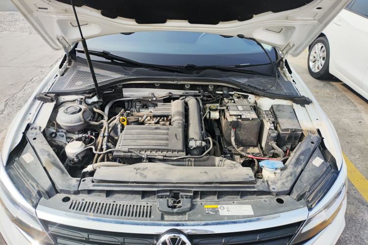 Used Volkswagen Lamando 2021 230TSI DSG Fashion Edition Engine Bay