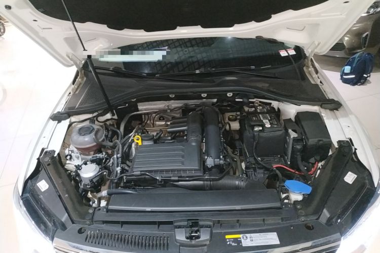Used Volkswagen Lamando 2021 230TSI DSG Fashion Edition Engine Bay