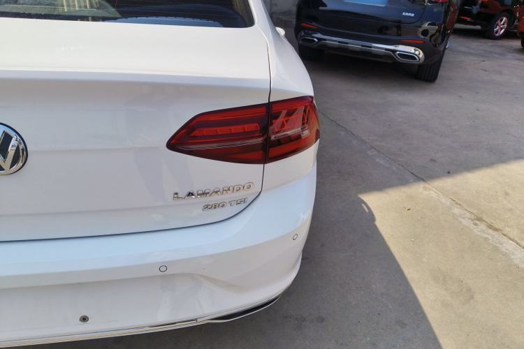 Used Volkswagen Lamando 2021 230TSI DSG Fashion Edition Exterior 3